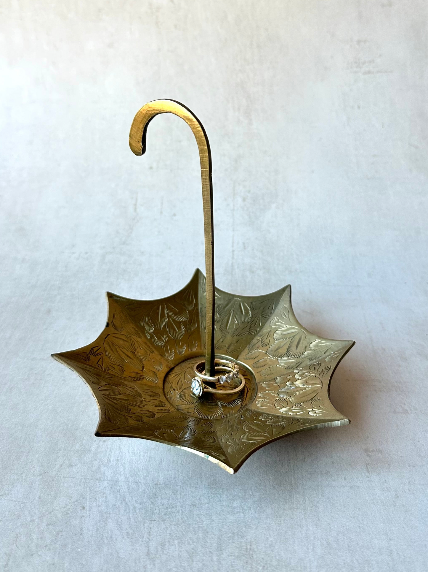 Anneau porte-parapluie