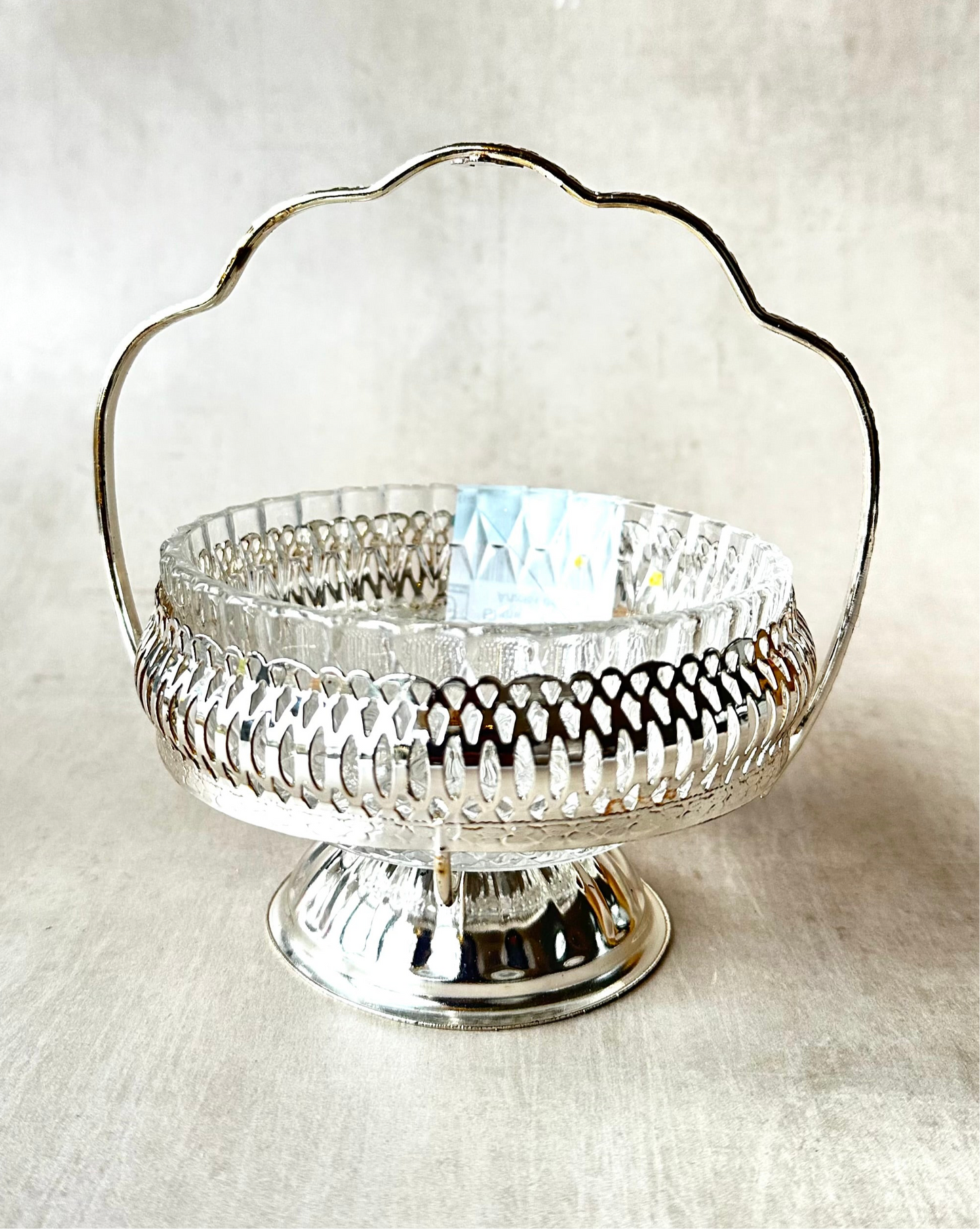 Plat à condiments en cristal plaqué argent de style Queen Anne