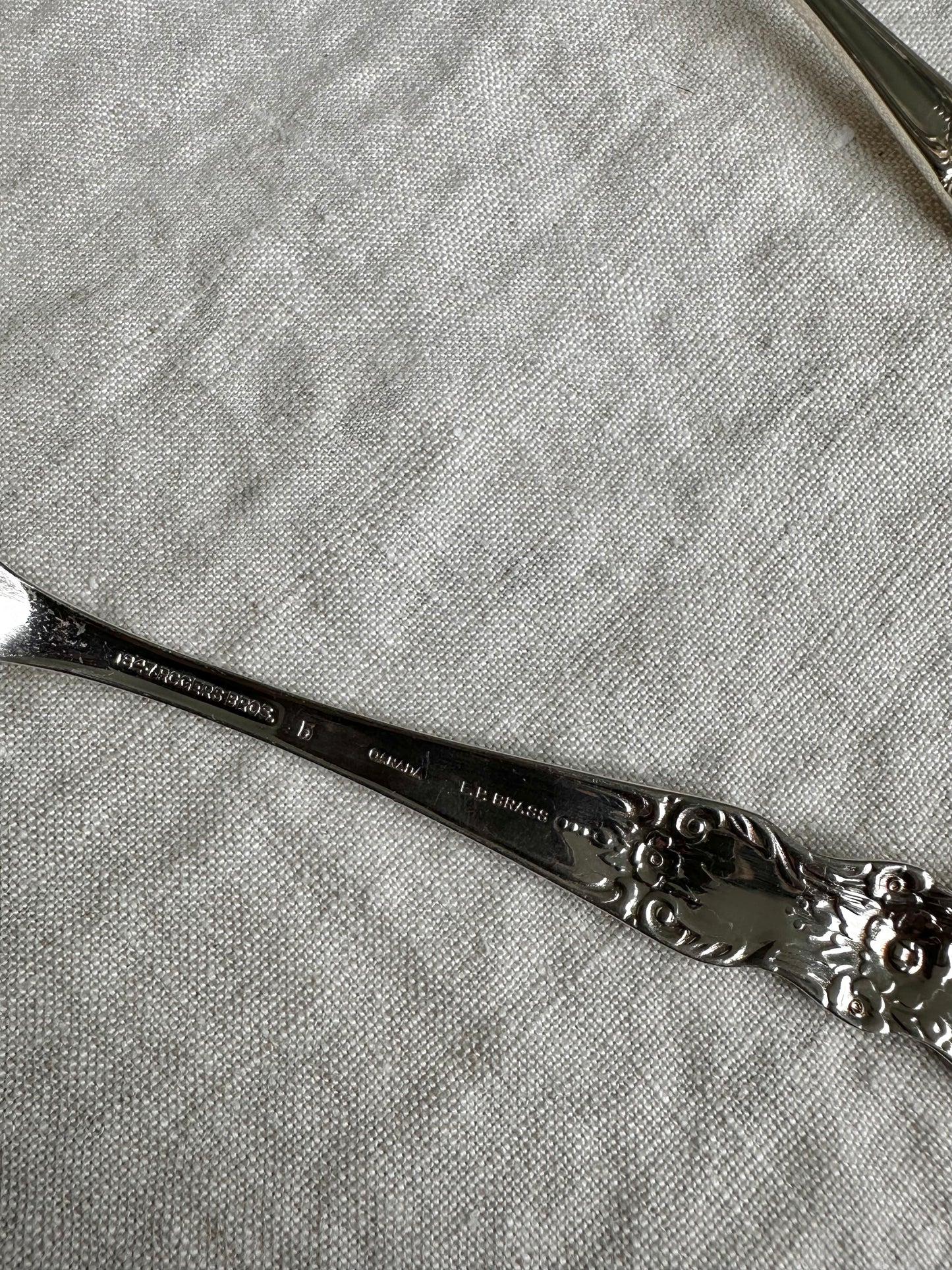 1947 Rogers Bro Cutlery Set with Ornate handles