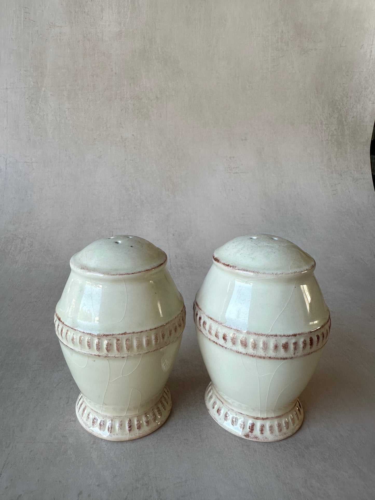 French Country Style Salt and Pepper Shaker