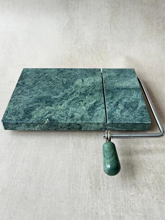 Trancheuse à fromage en marbre vert