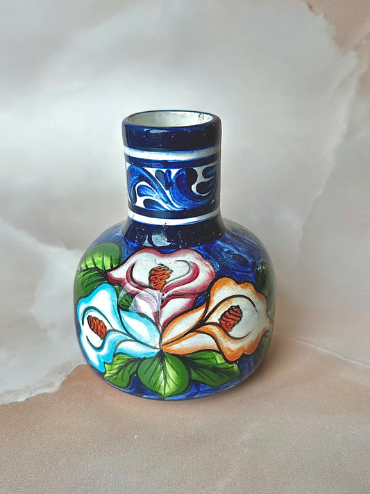 Vase à fleurs creux rose et bleu