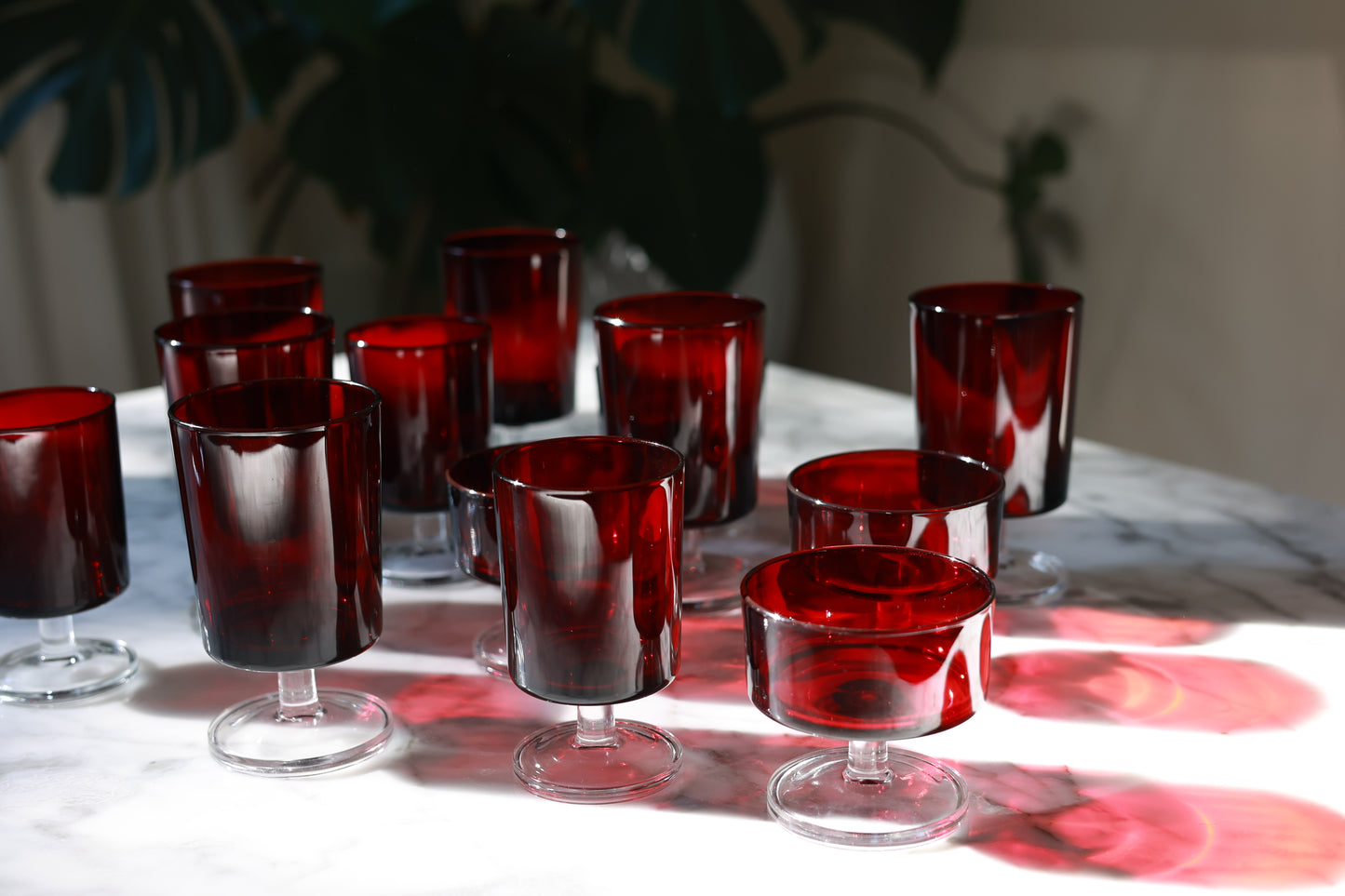 Lot de 8 verres à eau vintage MCM Luminarc "Cavalier Ruby" par Cristal D'arques (1970)